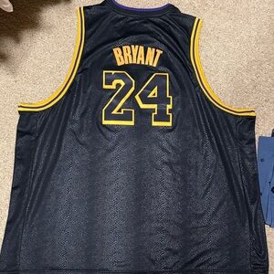 Lakers Bryant black  and Yellow Basketball Jersey